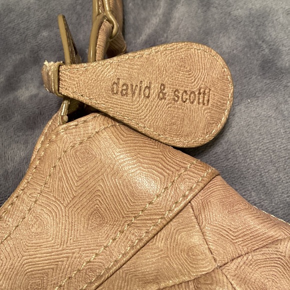 Beautiful David & Scotti Purse - Picture 2 of 6